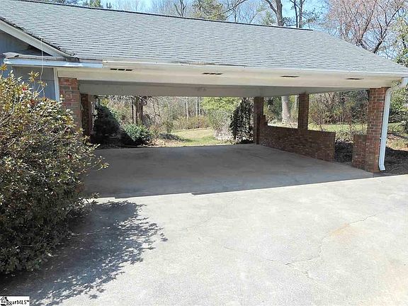 3rd image of 309 Providence Sq