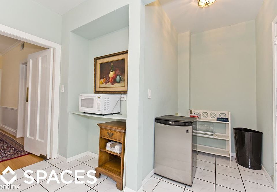 1st image of 4937 N Talman Ave #2