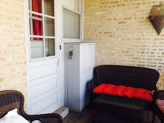 5th image of 2632 W Winnemac Ave #3W