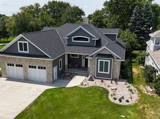 15595 Landings Ave, Spirit Lake, IA 51360
