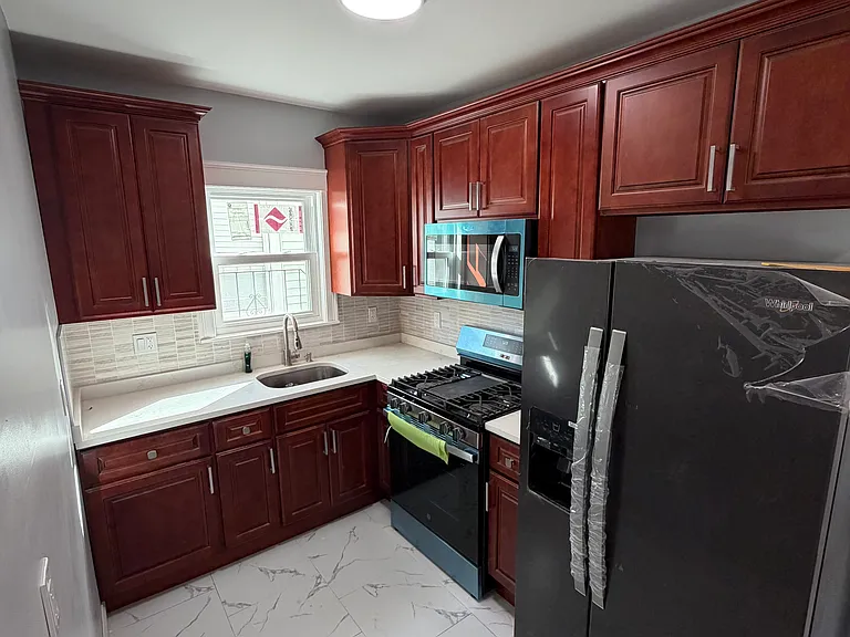 105 School St #3 — Photo 9