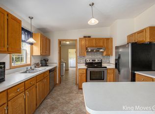 10606 Wilson St, Nunica, MI 49448