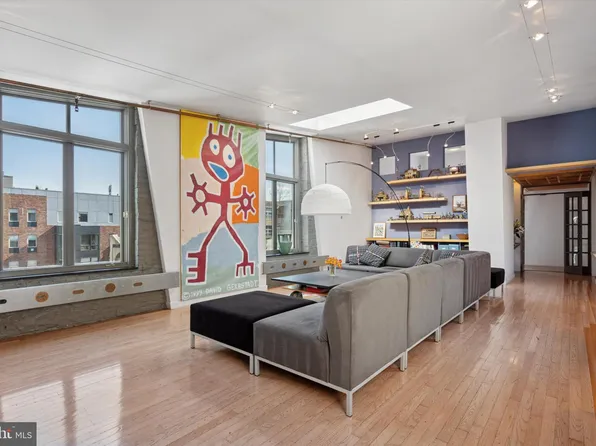 212 Race St Unit 4A, Philadelphia, PA 19106