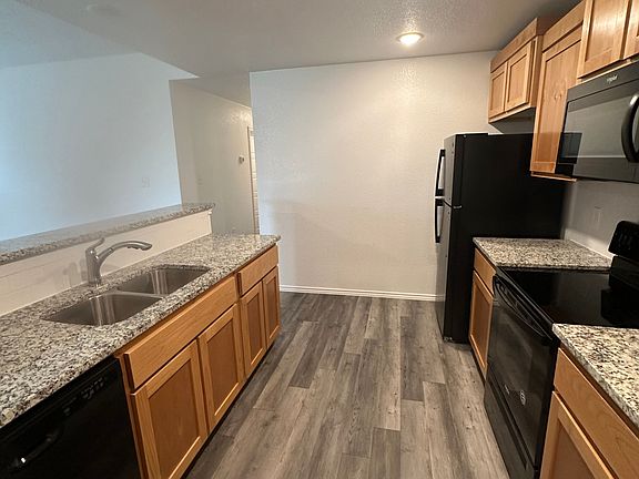 5th image of 3207 Stonewall Dr #A