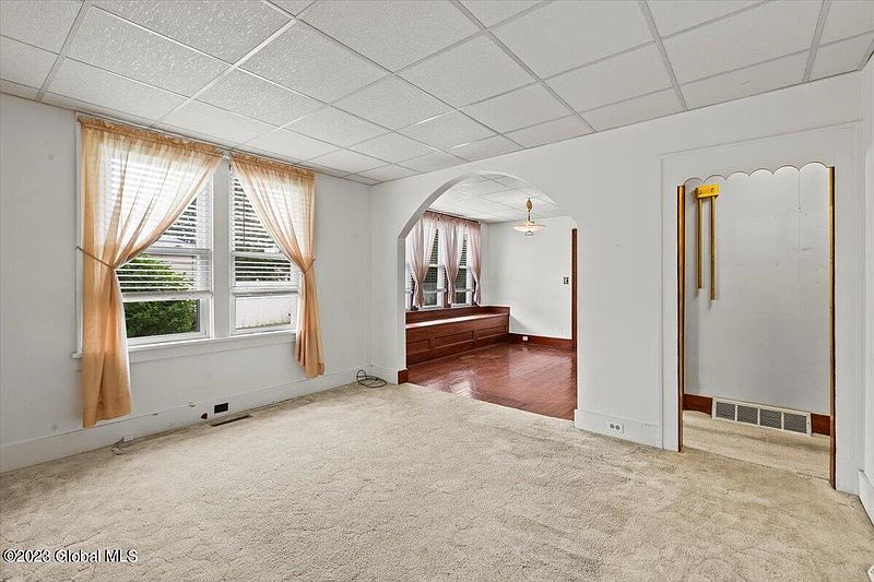 3rd image of 30 Elmhurst Avenue