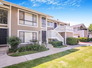 700 W Walnut Ave APT 17, Orange, CA 92868
