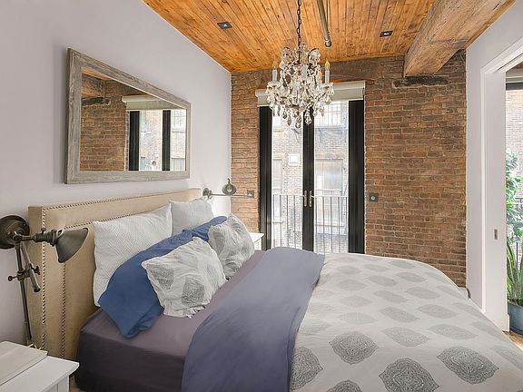 5th image of 110 Duane St #4RW