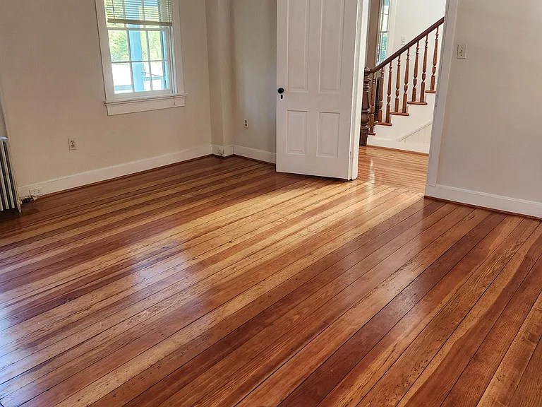 1520 Ridout Ln — Photo 29