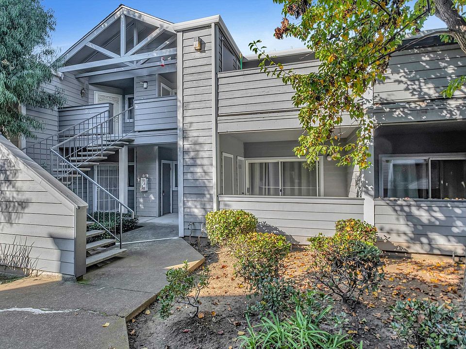 1st image of 208 Anderly Ct