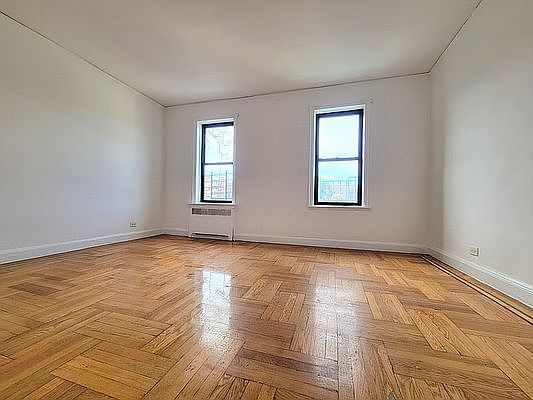 1st image of 2324 Walton Ave #2A