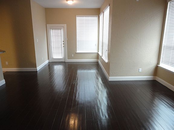 4th image of 524 Spicewood Dr