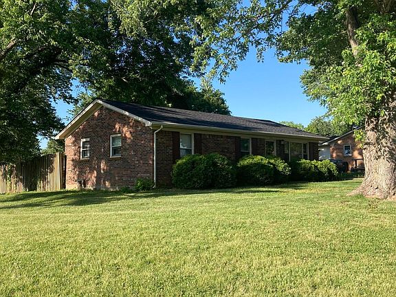4th image of 202 Saint Thomas Ct