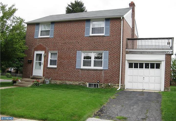 2nd image of 513 S Academy Ave