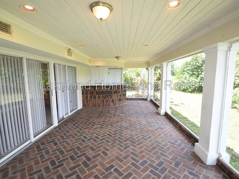 1204 Honeytree Ln W — Photo 26