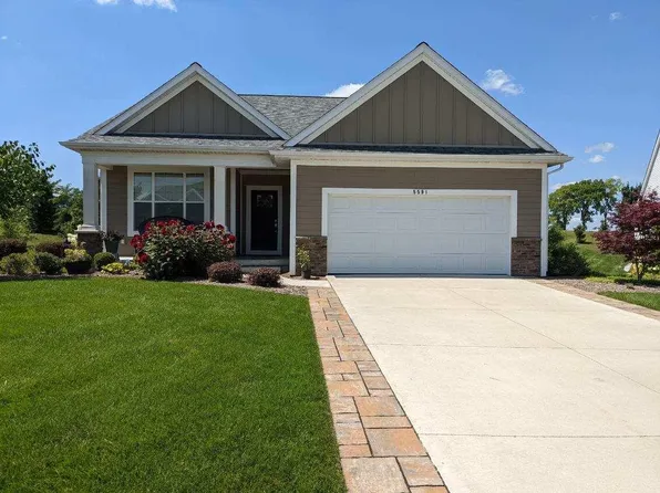 5591 Nightfall Ct NE, Belmont, MI 49306