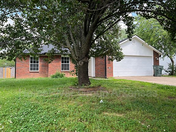 2nd image of 1336 N Caddo Ave