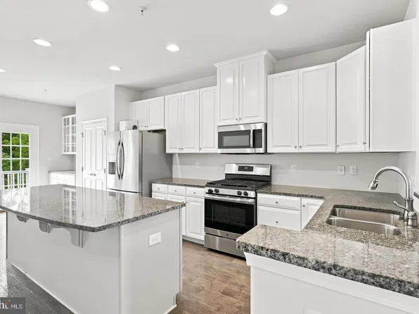130 Cricket Dr, Malvern, PA 19355