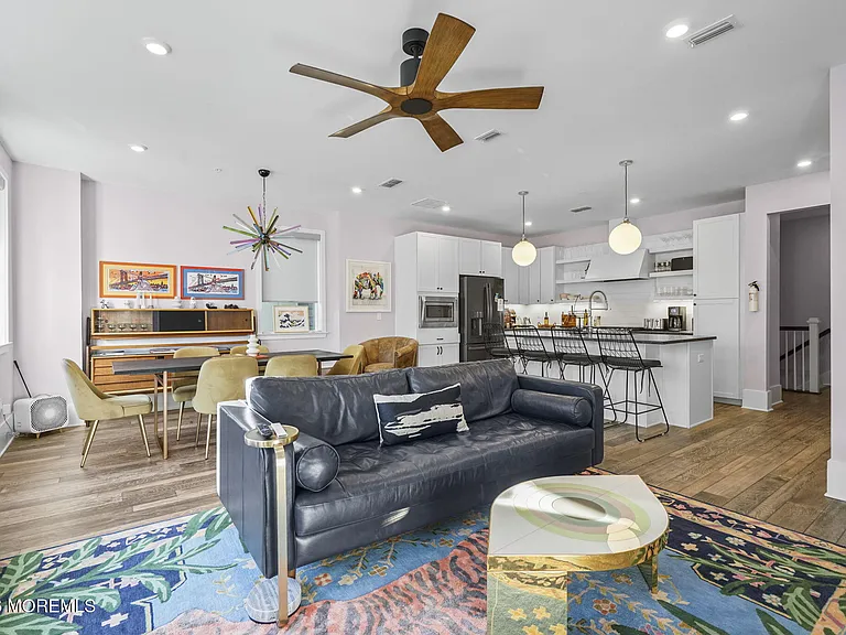 300 Asbury Ave #14 — Photo 8