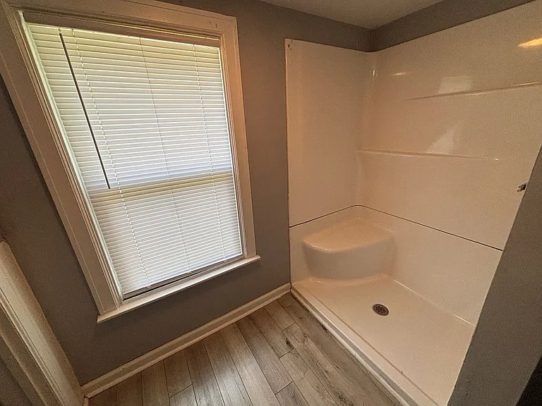 1060 Sugar Grove Rd — Photo 8