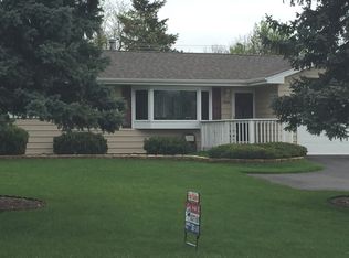 4708 Wilmot Rd, Johnsburg, IL 60051