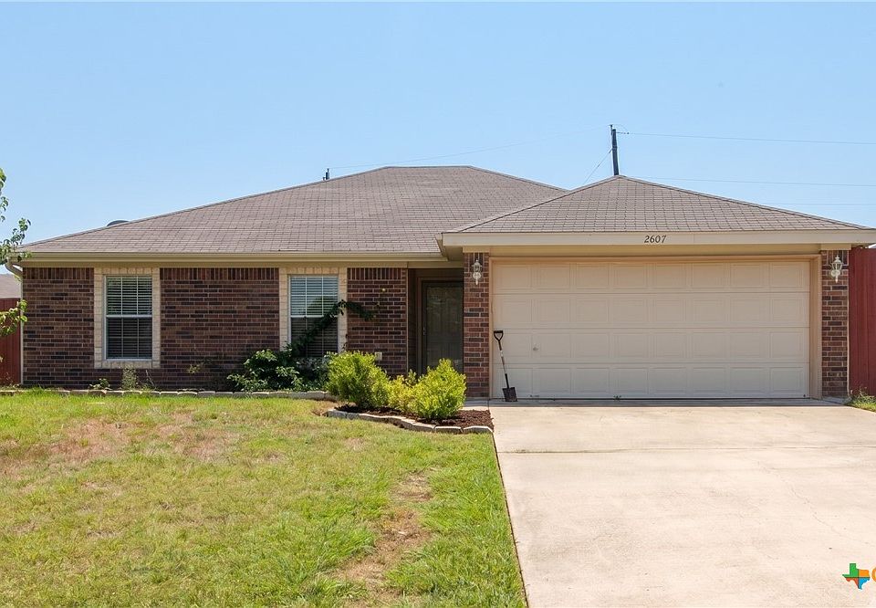1st image of 2607 Curtis Dr