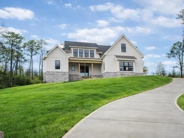 141 Palisade Dr, Rydal, GA 30171