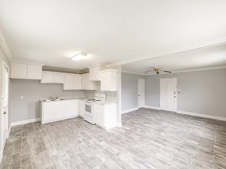 162 Wilkenson Dr NE — Photo 10