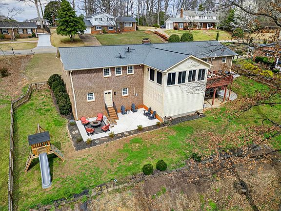 5th image of 113 Holly Rd