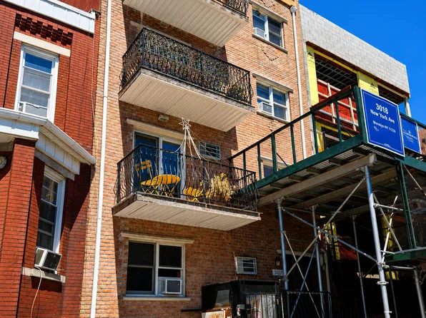 30-18 23rd Street image 1 of 33