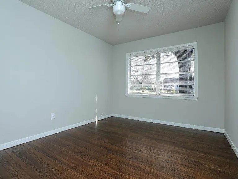 10322 Cathedral Dr — Photo 11