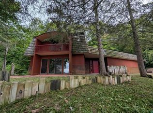 135 N 6th St, Bayfield, WI 54814