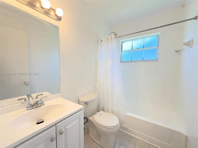 9850 W Heather Ln — Photo 10