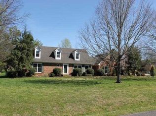2111 Fox Hill Dr, Murfreesboro, TN 37130