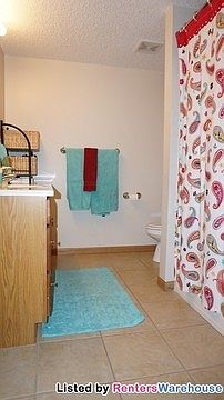 5th image of 913 Meadow Pl