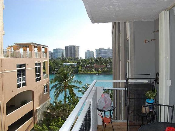 3rd image of 9721 E Bay Harbor Dr APT 5B