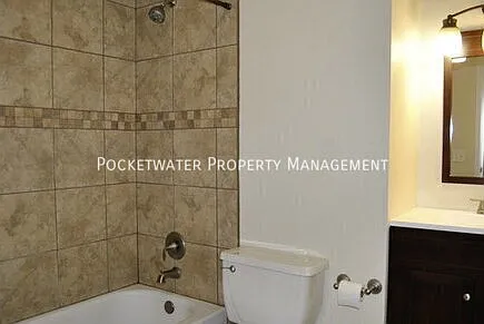 1827 Quail St #5 — Photo 9