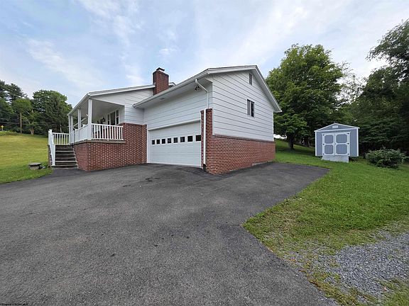 3rd image of 3322 Fairmont Ave