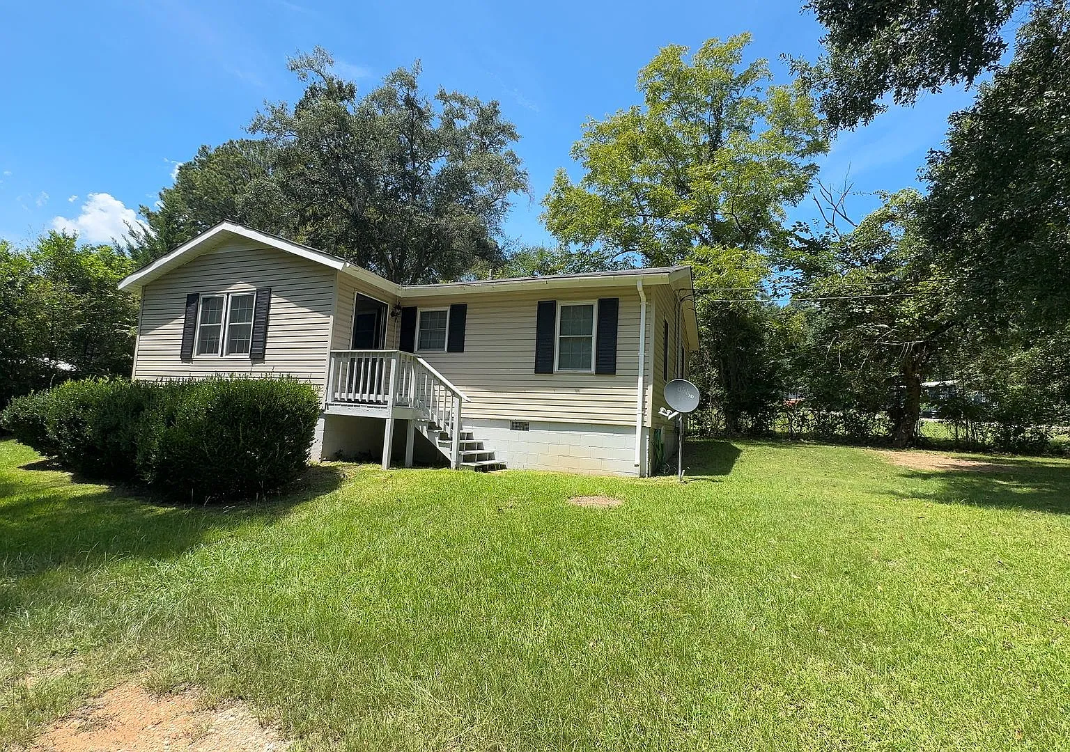 1095 Foster Circle — Photo 1