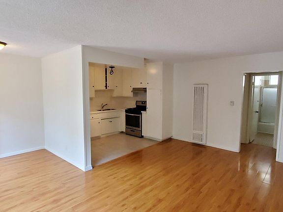 3rd image of 1638 Armacost Ave #103