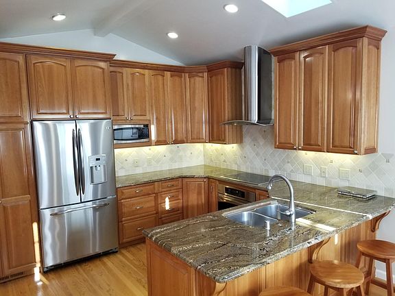 5th image of 3067 South Ct