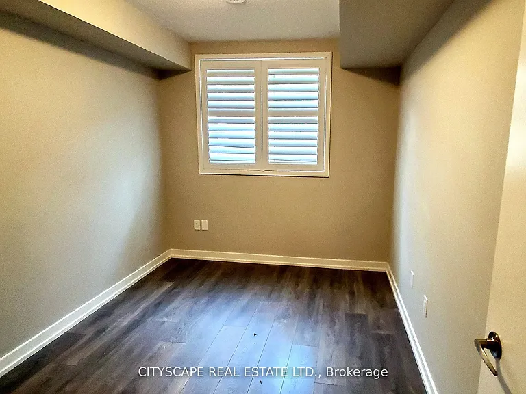 31 Florence St #9 — Photo 14