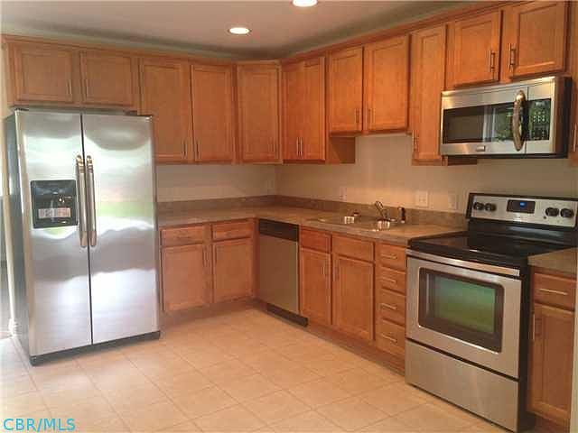 1st image of 3014 Dennis Ln