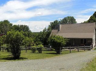 104 Panther Hill Cir, Newfoundland, PA 18445