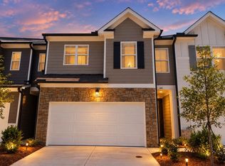 66 Berryville Dr, Dawsonville, GA 30534