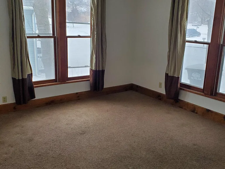 6511 Colby St — Photo 3