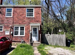 433 Cedar Dr, Coraopolis, PA 15108