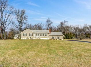 60 Huyler Rd, Branchburg, NJ 08876