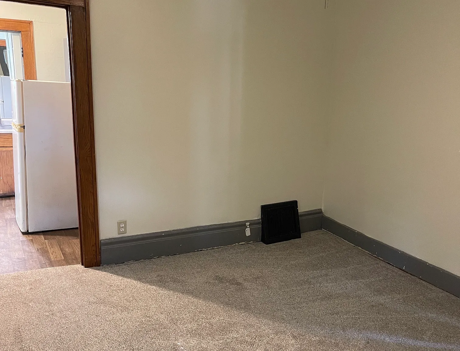 Studio, 210 sqft, $540 — Photo 2