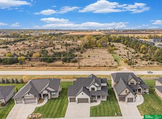 3319 Robyn Rdg, Fremont, NE 68025