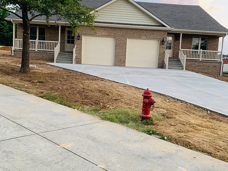 435 Hamlett Dr — Photo 32